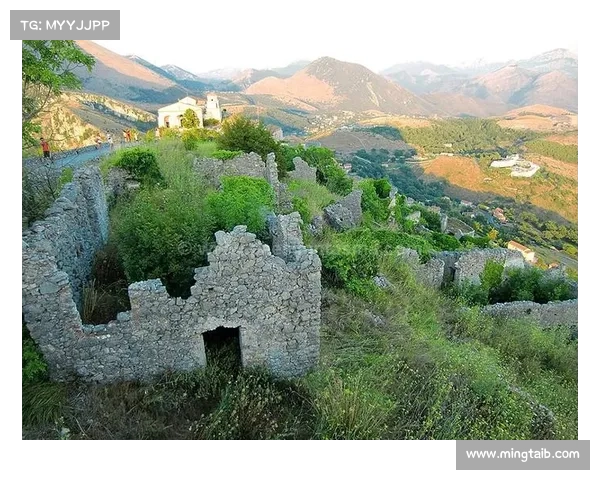 探秘意大利拉齐奥古城门迭塔的历史底蕴与独特人文魅力