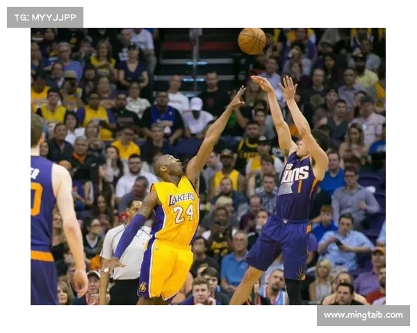 布克在不同对位下的表现分析及其对比赛走势的影响